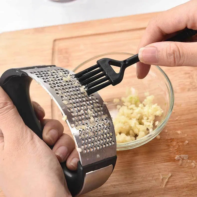 Stainless Steel Garlic Press Crusher Manual Garlic Mincer Chopping Garlic Tool